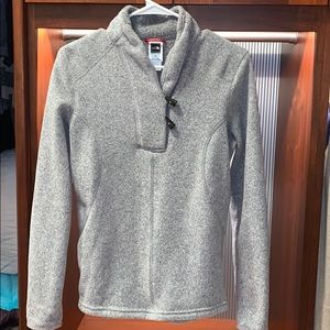 THE NORTH FACE gray sweatshirt